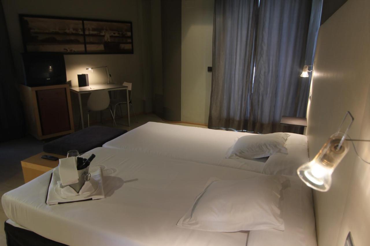 Hotel Almirante Ферроль Екстер'єр фото